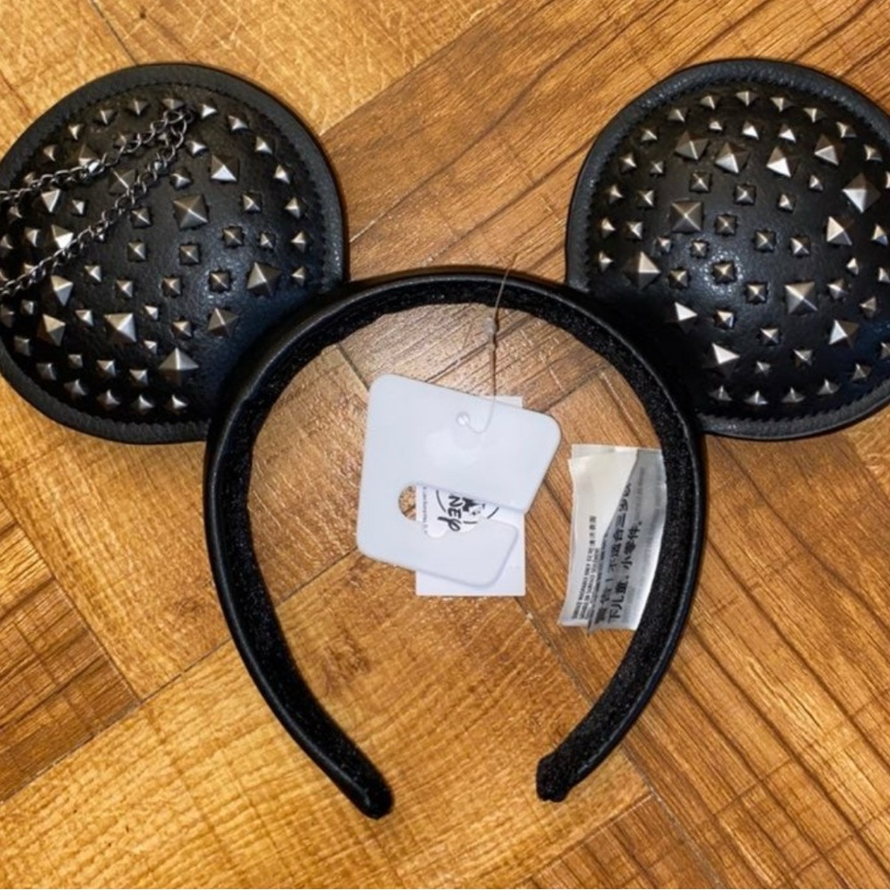 *RELIST FOR @LACEVENTURA* Studded Black Mouse Ears Headband